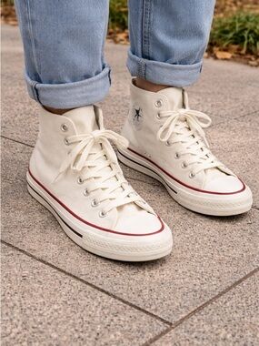 Converse Chuck Taylor All Star High Top White Red Stripe Size M7.5 W9.5 NWT H141